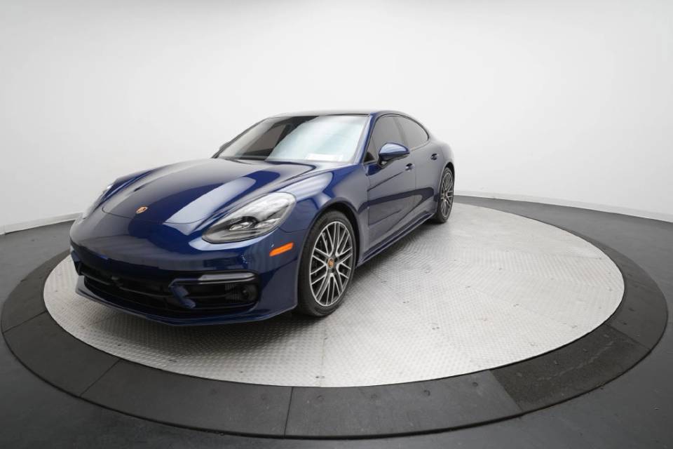2022 Porsche Panamera