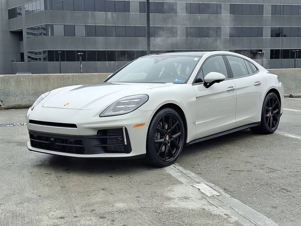 2026 Porsche Panamera