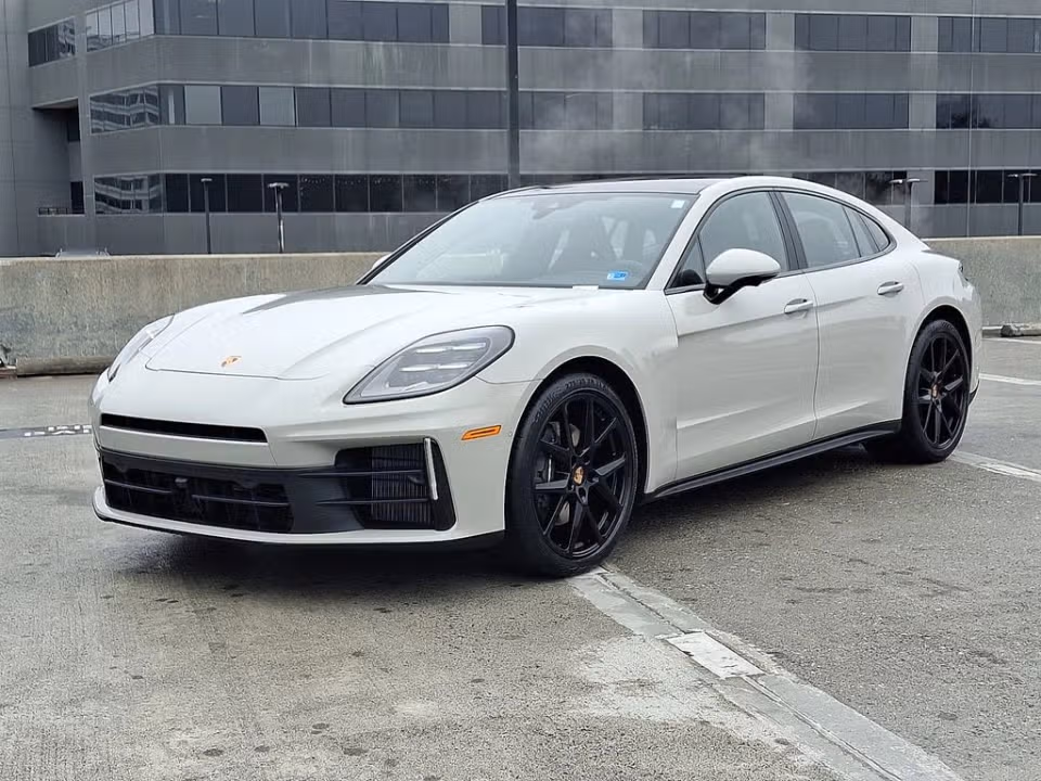 2026 Porsche Panamera Base