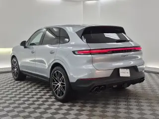 2026 Porsche Cayenne Base - Photo 21