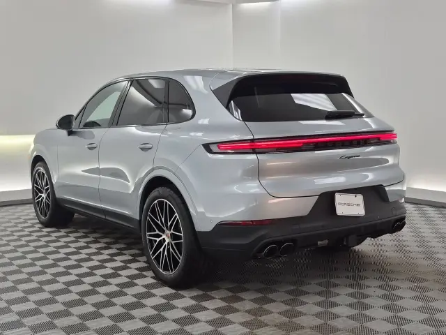 2026 Porsche Cayenne Base - Photo 22