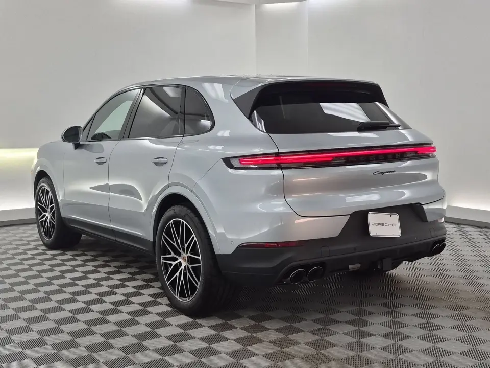 2026 Porsche Cayenne Base - Photo 23
