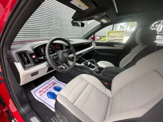 2025 Porsche Cayenne E-Hybrid - Photo 29