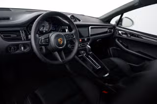 2026 Porsche Macan S - Photo 25