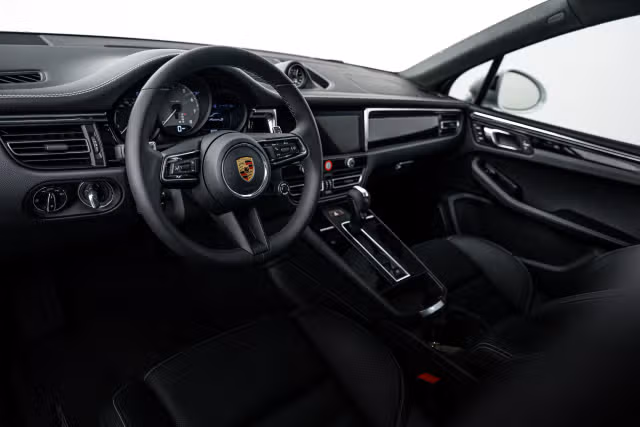 2026 Porsche Macan S - Photo 26