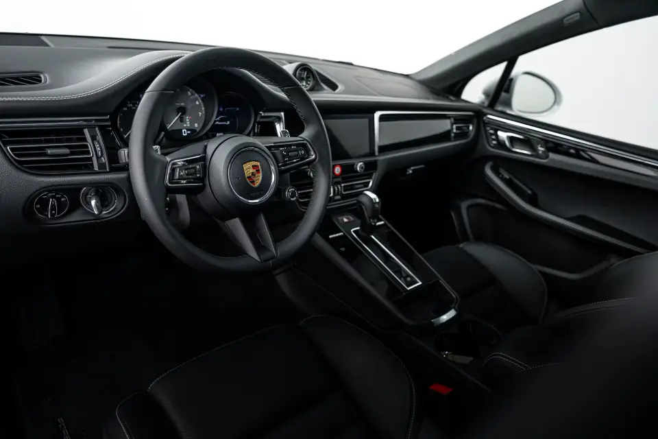 2026 Porsche Macan S - Photo 31