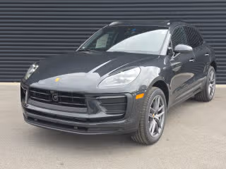 2026 Porsche Macan -'s photo
