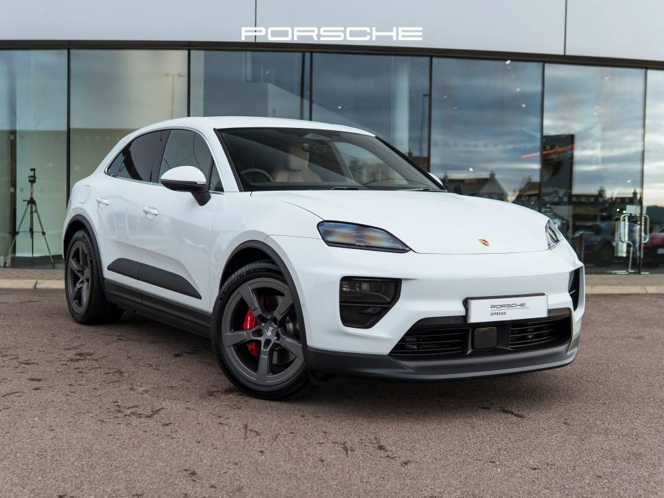 2026 Porsche Macan