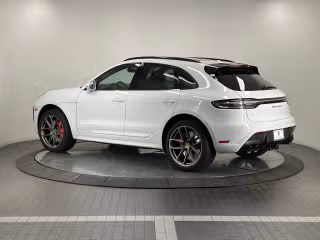 2026 Porsche Macan GTS - Photo 17