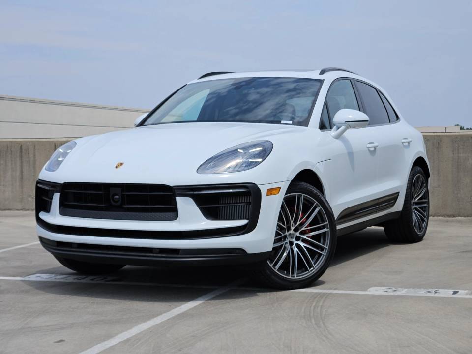 2025 Porsche Macan
