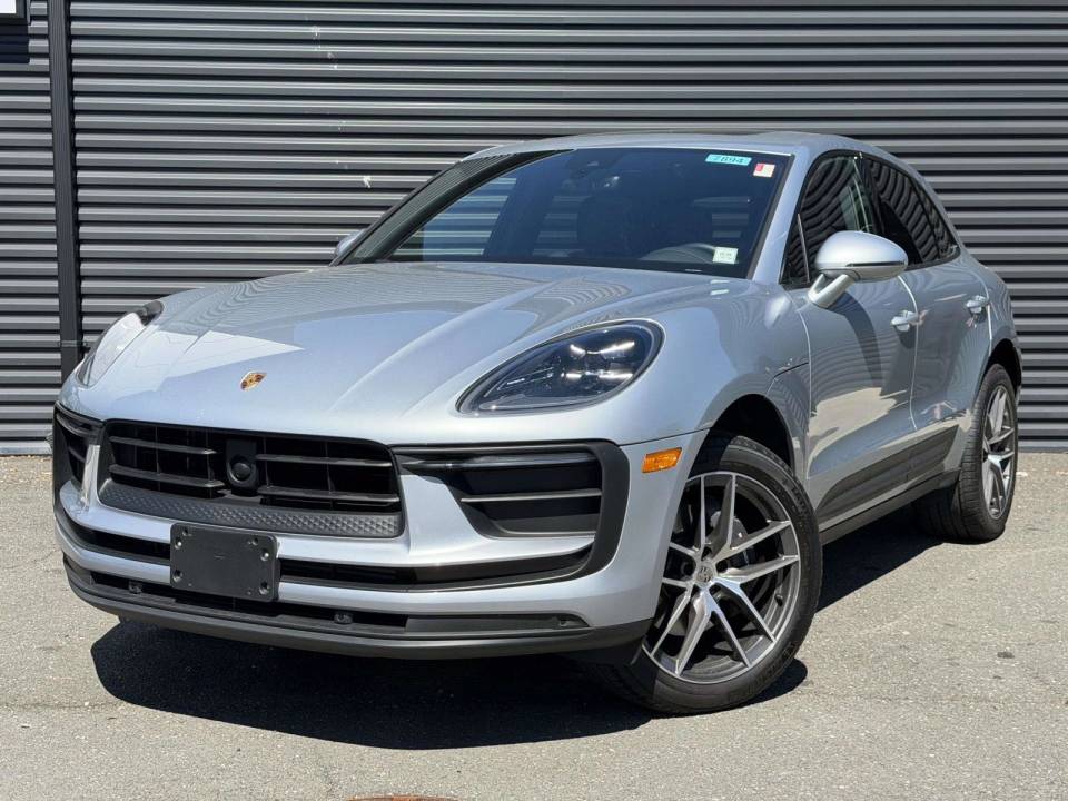 2026 Porsche Macan