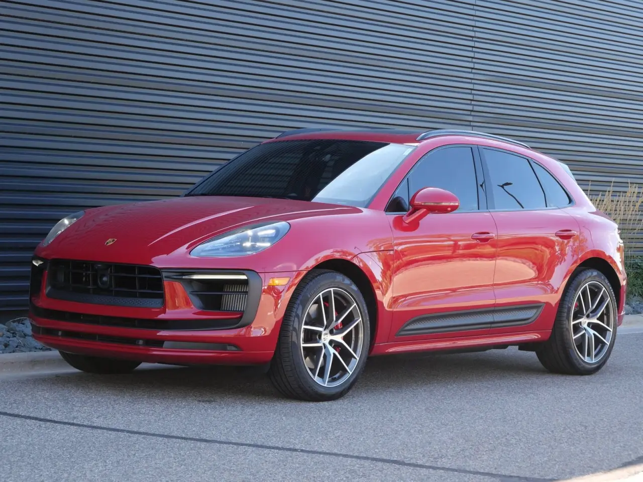 2025 Porsche Macan S - Photo 8