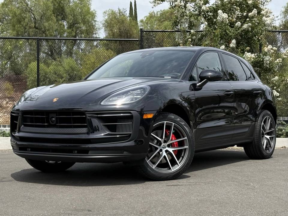 2025 Porsche Macan S