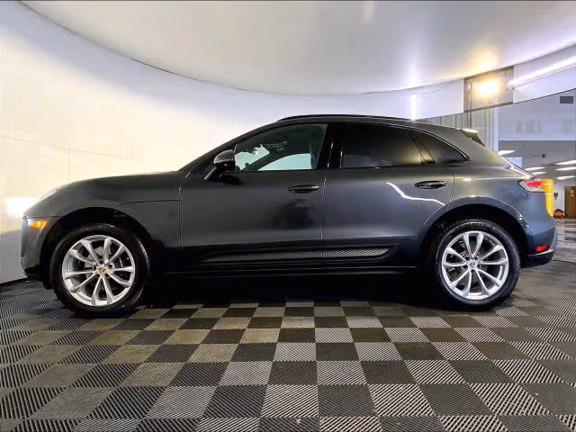 2026 Porsche Macan Base - Photo 10