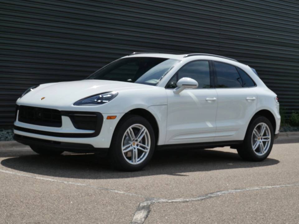 2026 Porsche Macan T