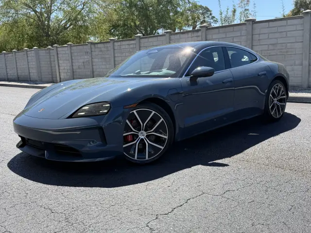 2026 Porsche Taycan S - Photo 6