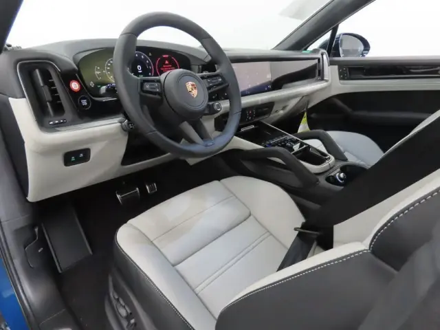 2026 Porsche Cayenne Coup S E-Hybrid - Photo 30