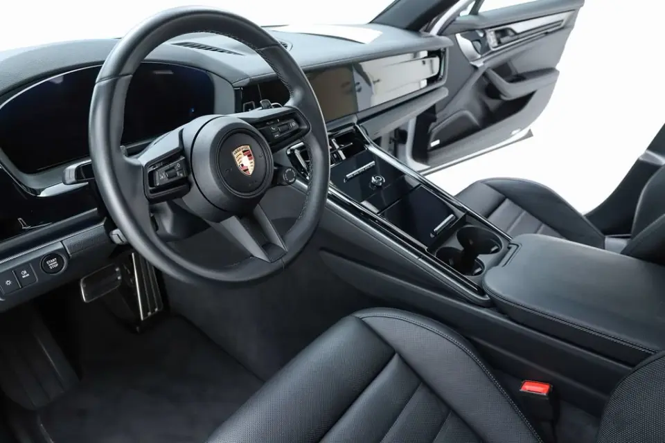 2025 Porsche Panamera Base - Photo 31