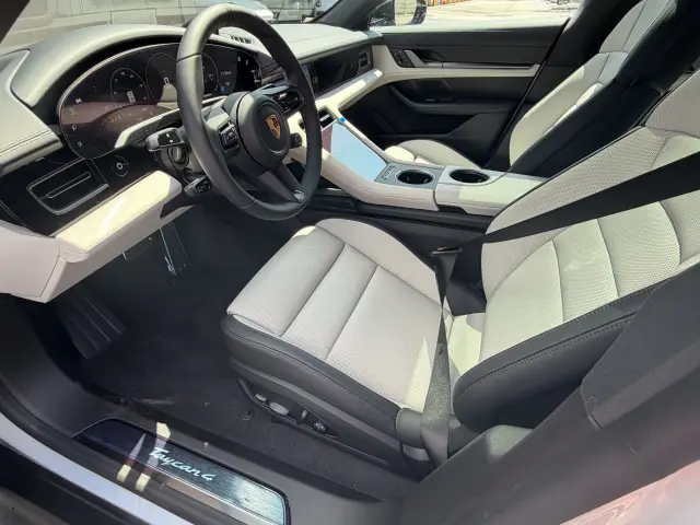 Photo 30