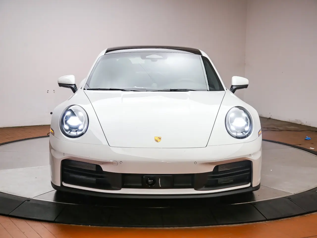 2026 Porsche 911 S - Photo 24