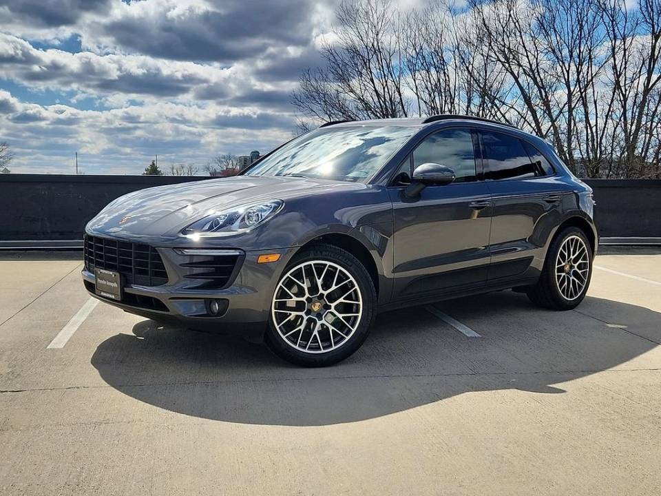 2018 Porsche Macan Sport Edition