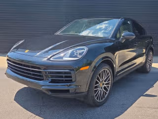 2023 Porsche Cayenne Platinum Edition's photo