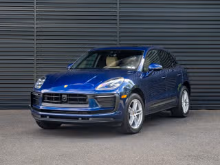 2024 Porsche Macan -'s photo