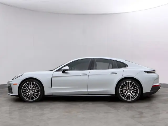 2025 Porsche Panamera Base - Photo 14