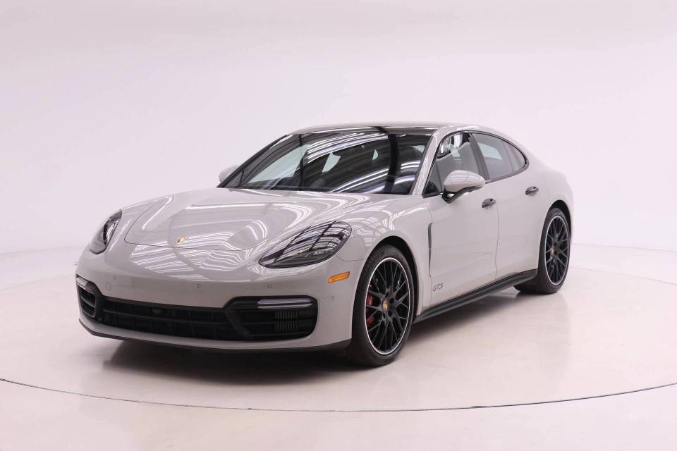 2019 Porsche Panamera GTS