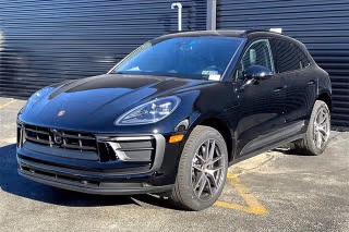 2026 Porsche Macan's photo