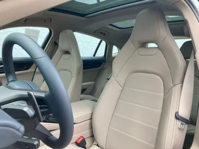 2025 Porsche Panamera Base - Photo 38