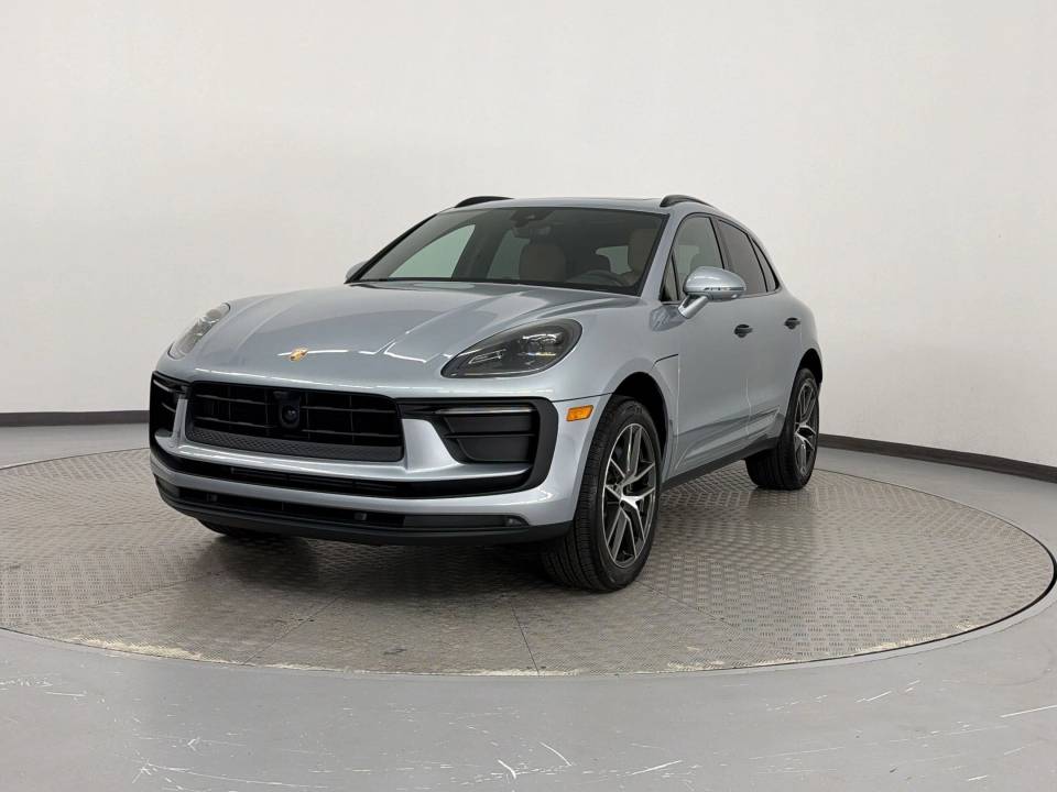2026 Porsche Macan