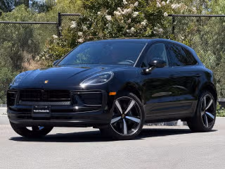 2026 Porsche Macan's photo