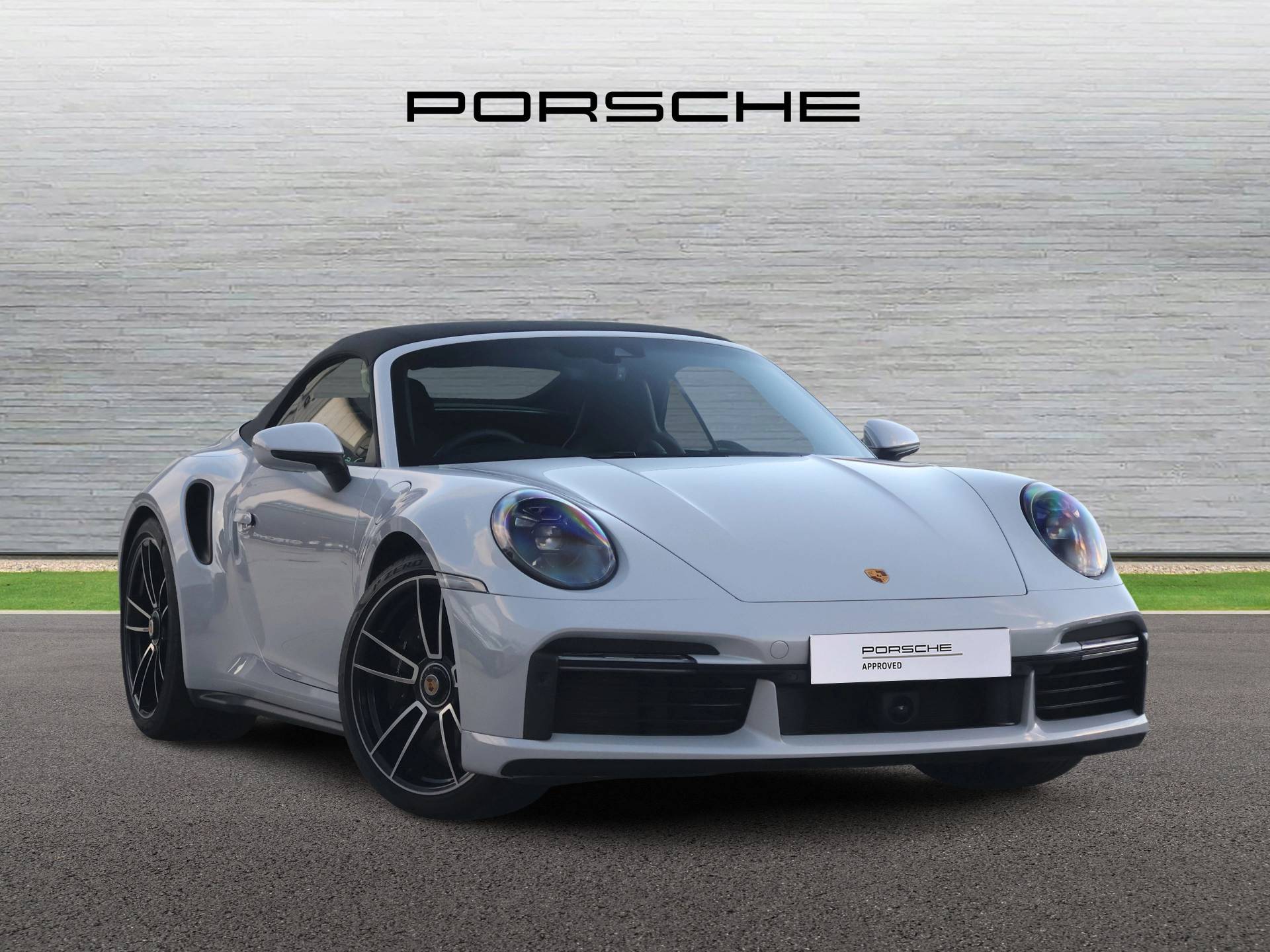 911 Turbo S Cabriolet, photo 2 of 43