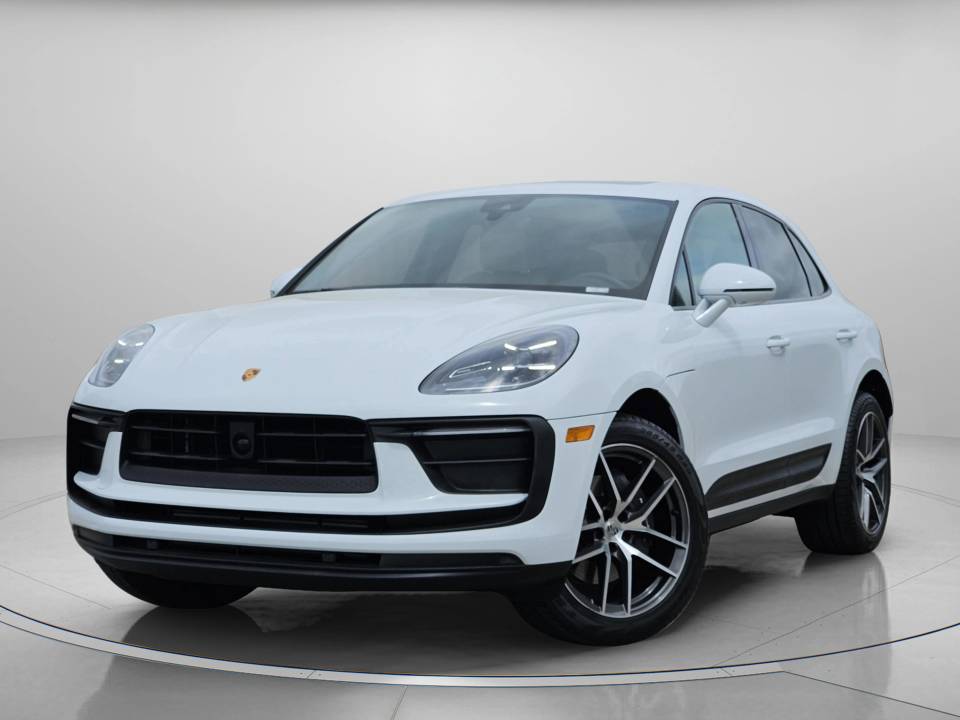 2025 Porsche Macan Base