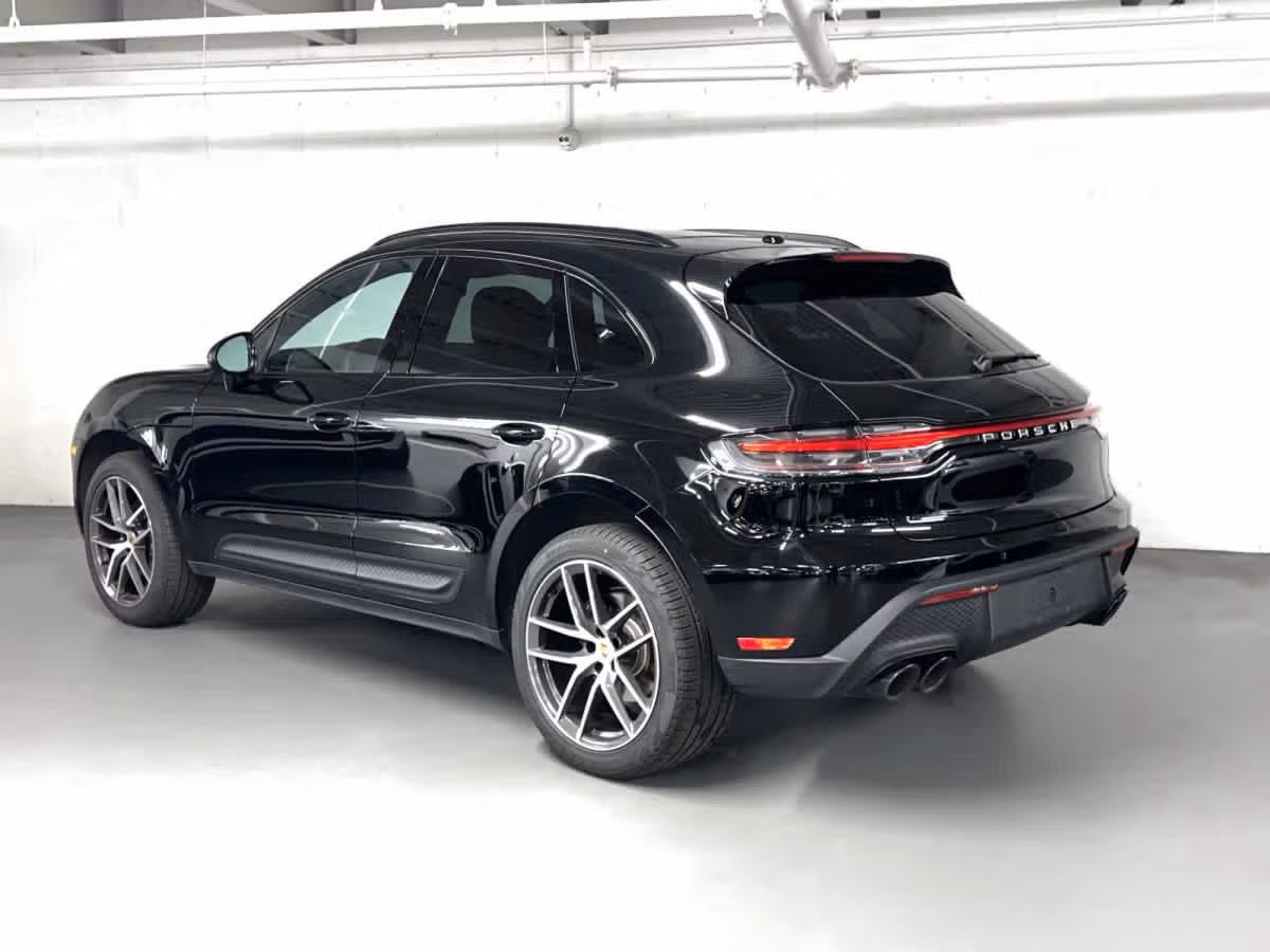 2026 Porsche Macan - Photo 20