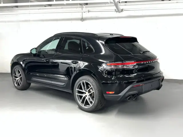 2026 Porsche Macan - Photo 22
