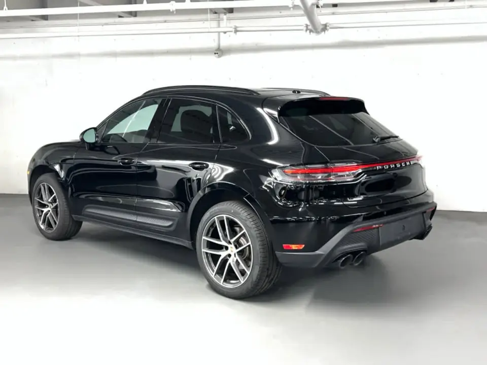 2026 Porsche Macan - Photo 23