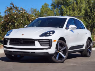 2026 Porsche Macan's photo