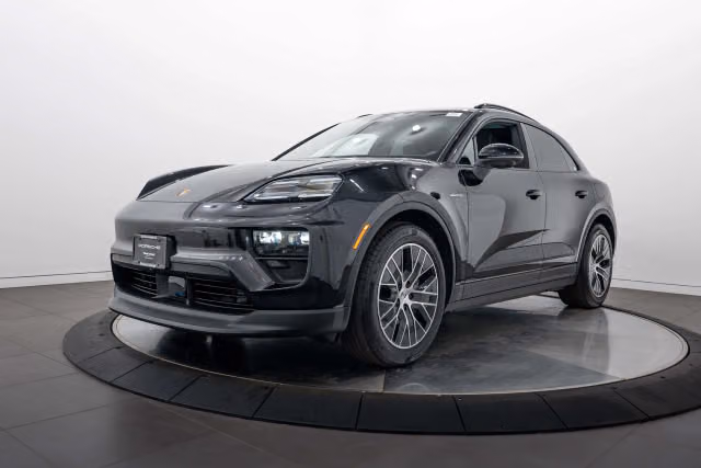 Certified 2026 Porsche Macan Base with VIN WP1AA2XA4TL000299 for sale in Highland Park, IL