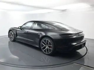 2026 Porsche Taycan GTS - Photo 21