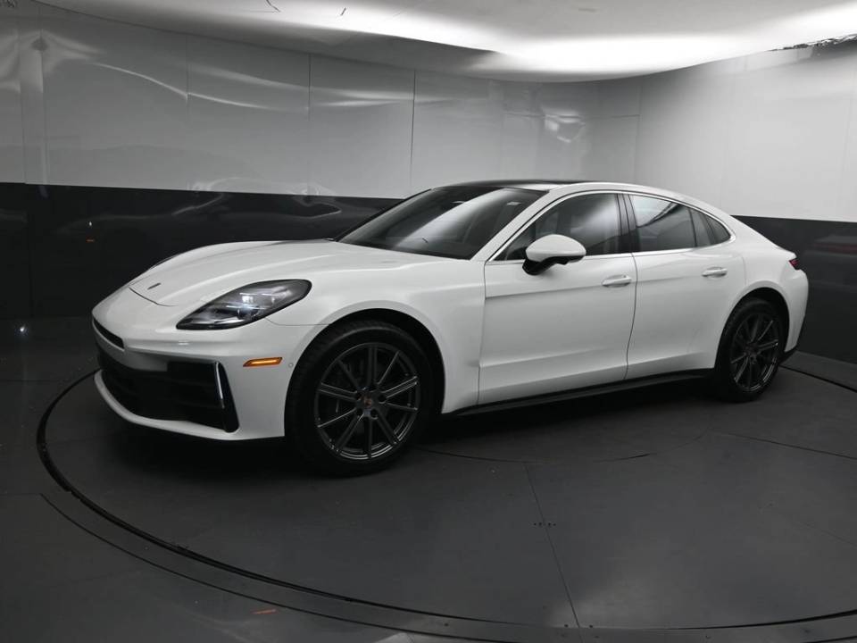 2026 Porsche Panamera