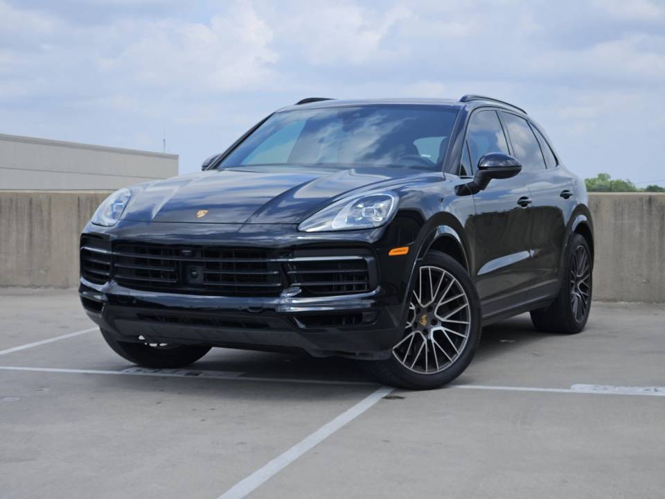 2023 Porsche Cayenne Base