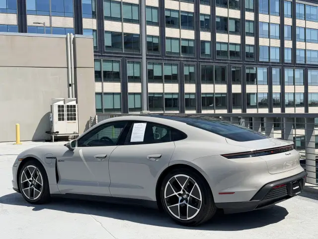 2025 Porsche Taycan Base - Photo 22