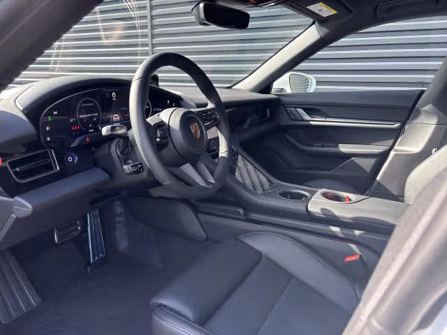 2026 Porsche Taycan Base - Photo 26