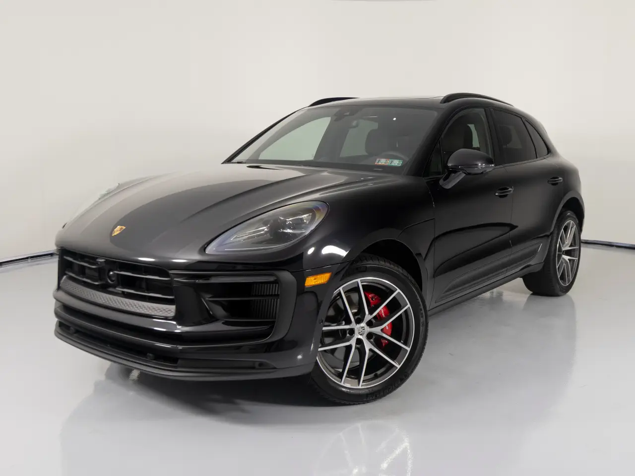 2026 Porsche Macan S - Photo 8