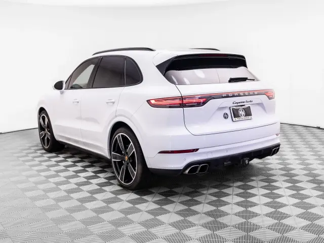 2023 Porsche Cayenne Turbo - Photo 22