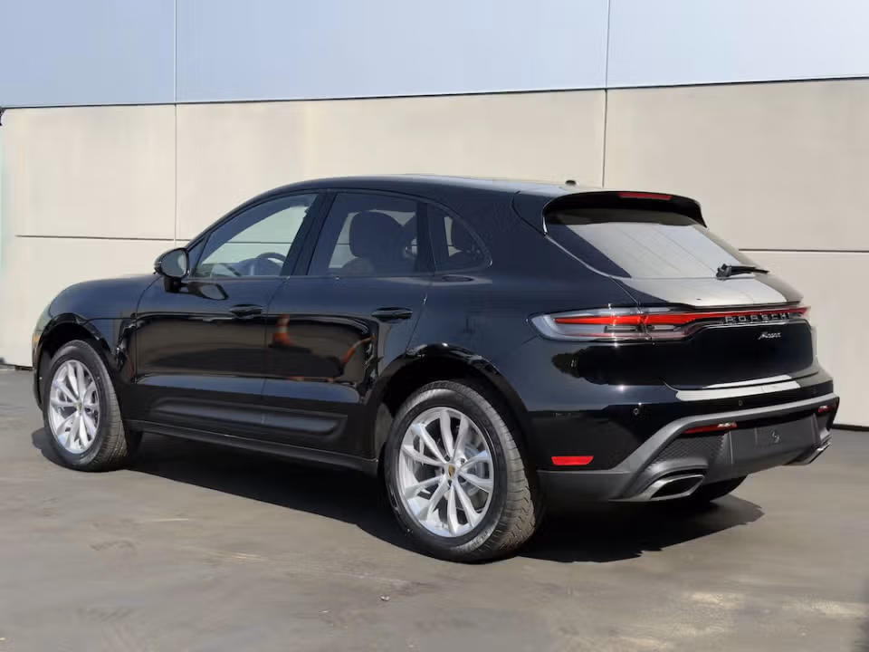 2025 Porsche Macan Base - Photo 19