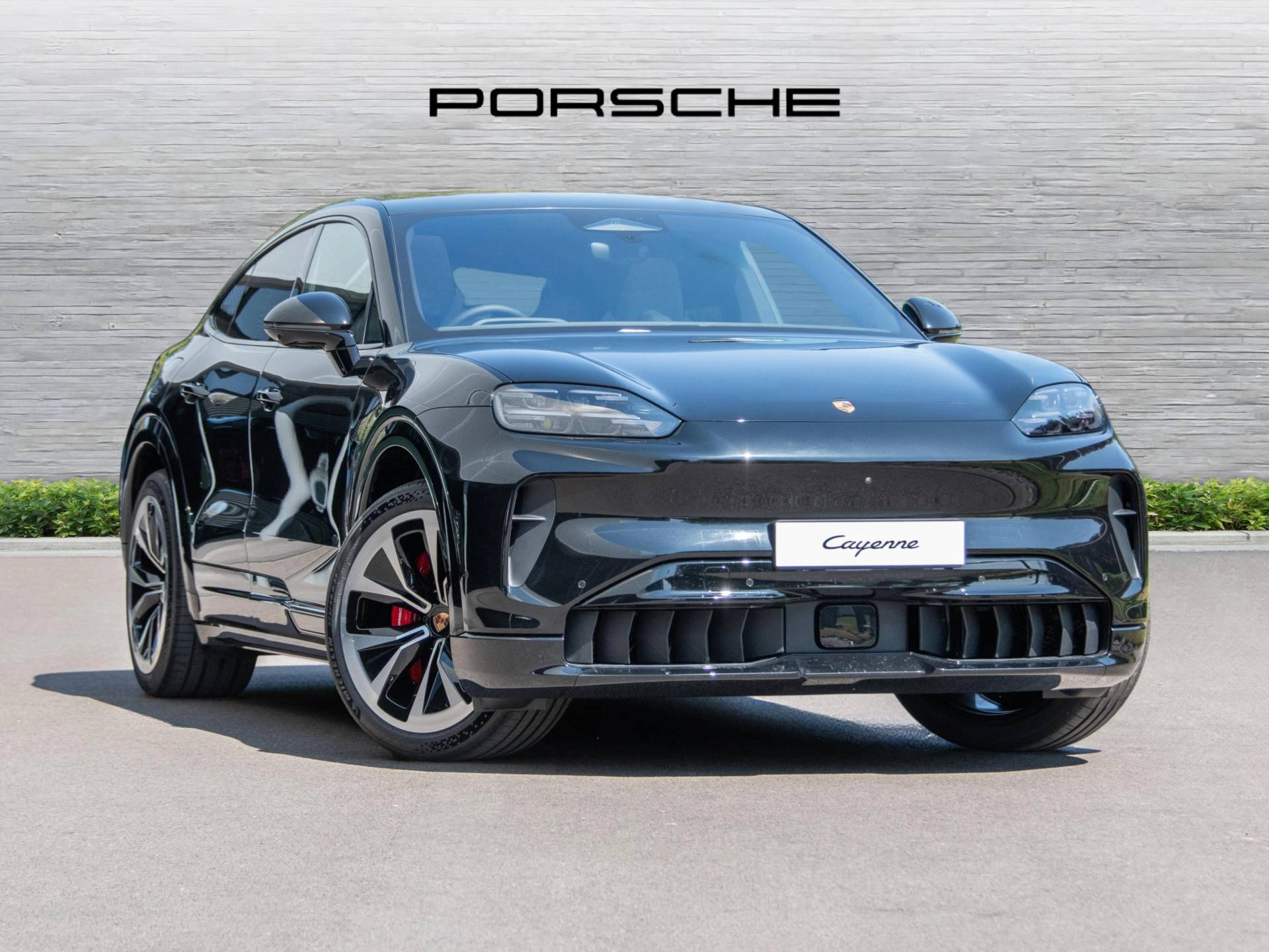Cayenne Electric Coupé, photo 1 of 64