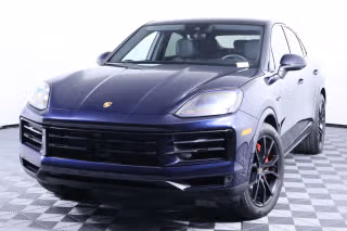 2025 Porsche Cayenne S E-Hybrid's photo